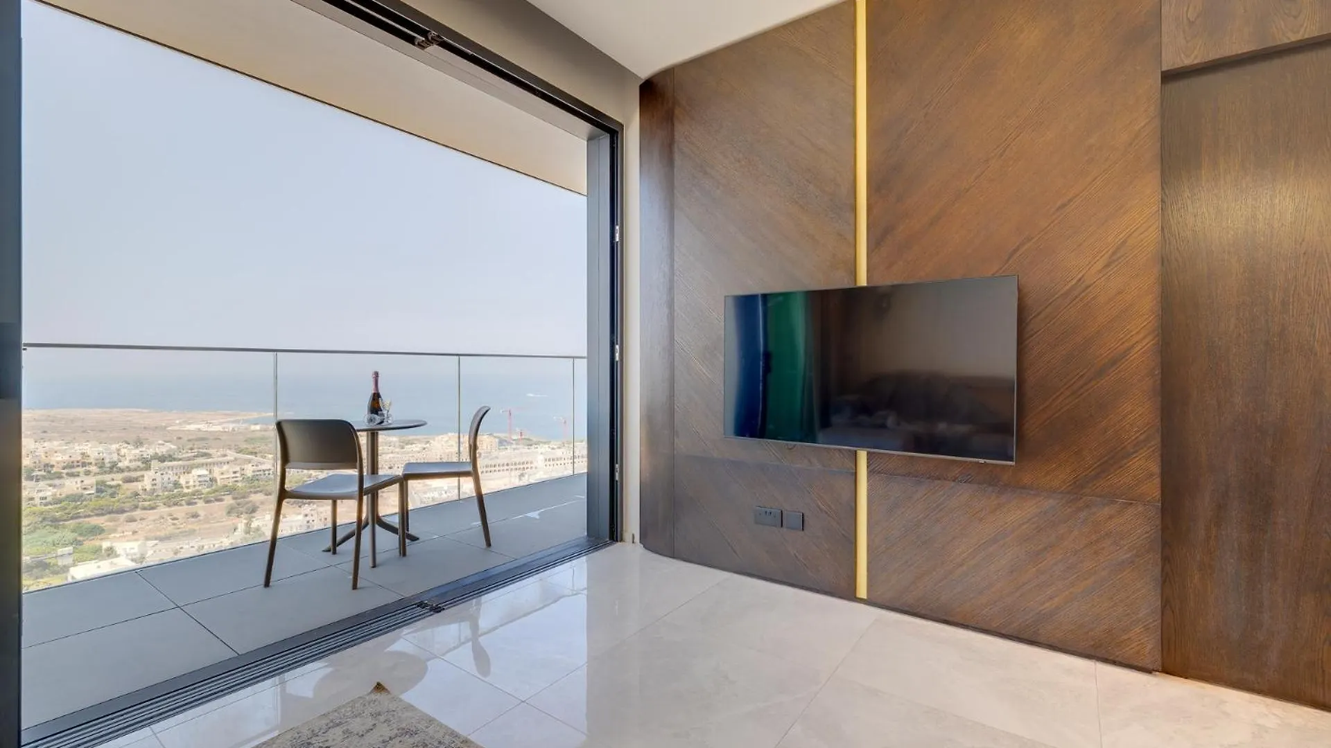 Superlative 24Th Floor Apartment Mercury Tower Saint Julian's 0*,